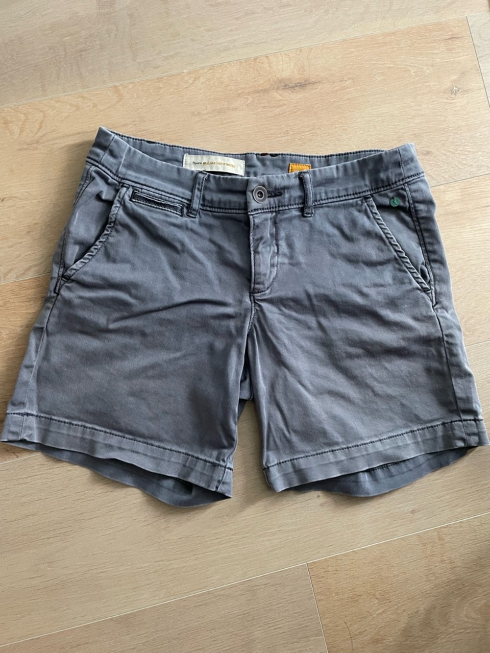 ANTHROPOLOGIE PILCRO and THE LETTERPRESS Gray Cotton Shorts